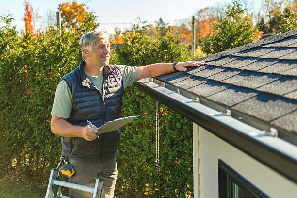 Professional Roofing technician working in Thorp, WI
